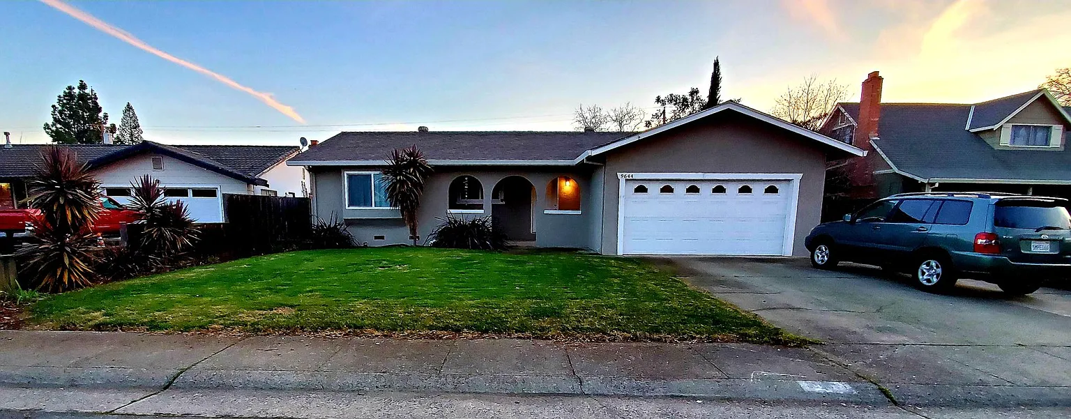 9644 Tanglewood Cir photo 1