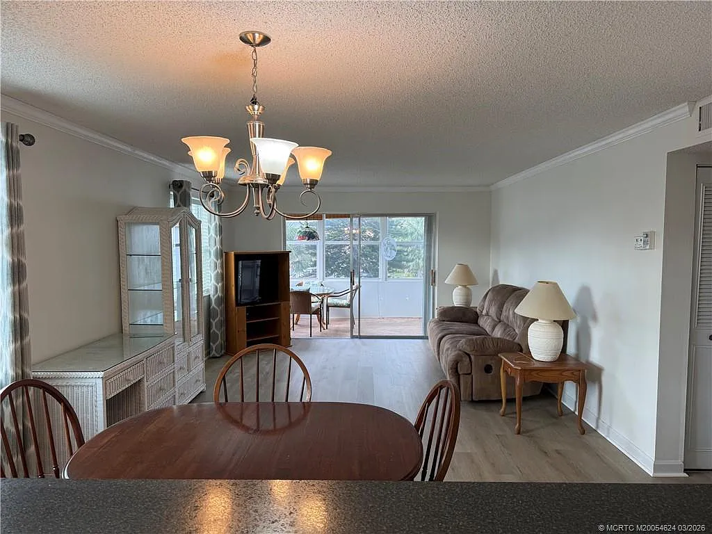 2 bed, 2.0 bath, 1134 sqft, $1,700 — Photo 4