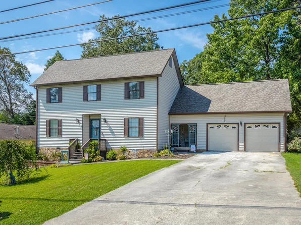 2522 W Wind Dr, Soddy Daisy, TN 37379