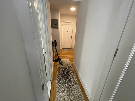 Rented by Buchbinder & Warren | media 9