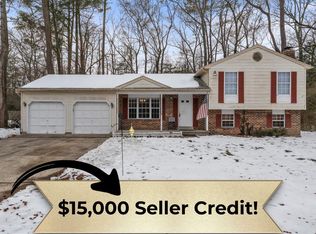 21335 S Essex Dr, Lexington Park, MD