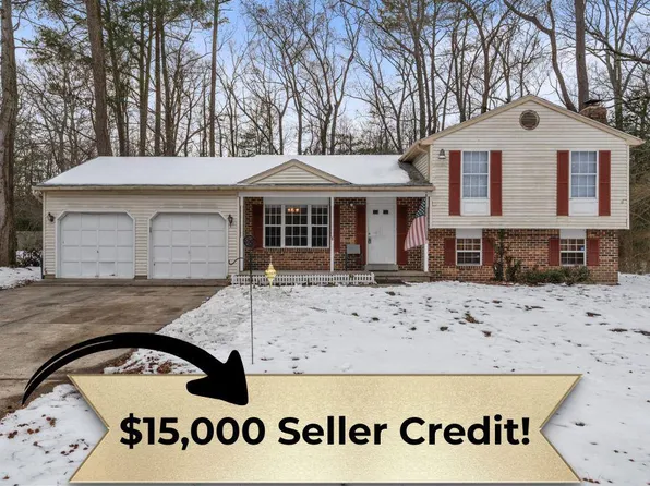 21335 S Essex Dr, Lexington Park, MD 20653