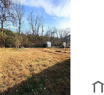 2023 Hollins Dr — Photo 9