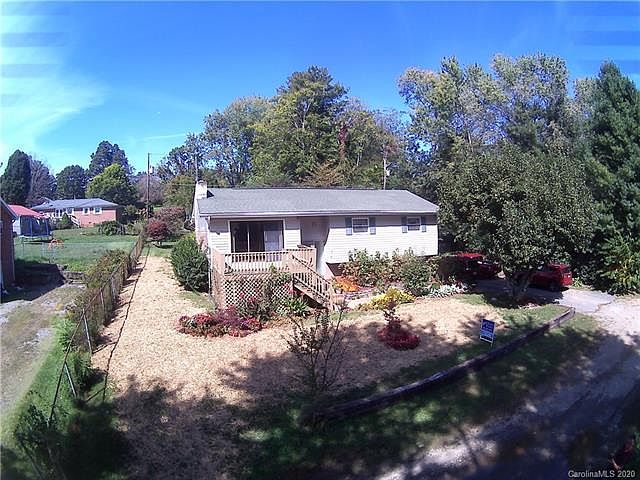 1st image of 308 Beaucrest Dr