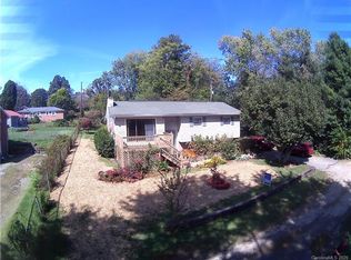 308 Beaucrest Dr, Hendersonville, NC 28792