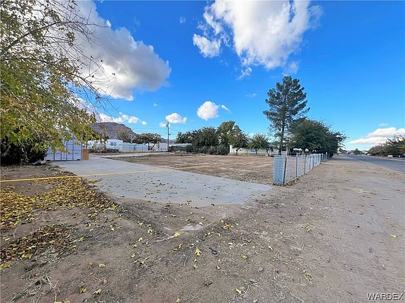 2nd image of 4763 N Leland Lane