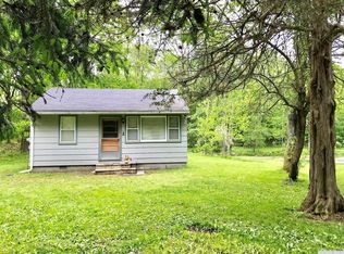 2 Wyant Ln, Red Hook, NY 12571