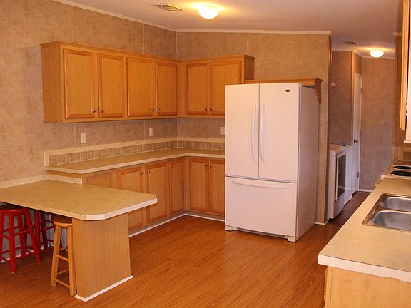 2nd image of 2509 Larkspur Ave