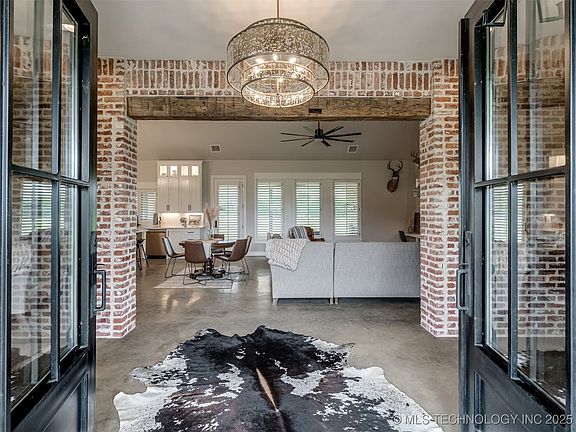 4th image of 10055 Dentonville Rd