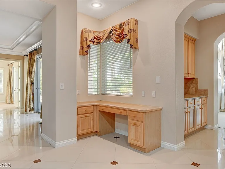 2041 Troon Dr — Photo 27