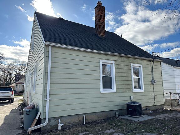2nd image of 19677 Washtenaw St