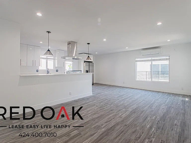 1350 N Fuller Ave #9 — Photo 5