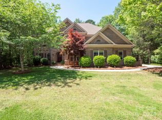 10921 Deerberry Ct, Matthews, NC 28105