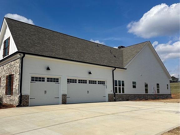 3rd image of 3625 Fannie Thompson Road