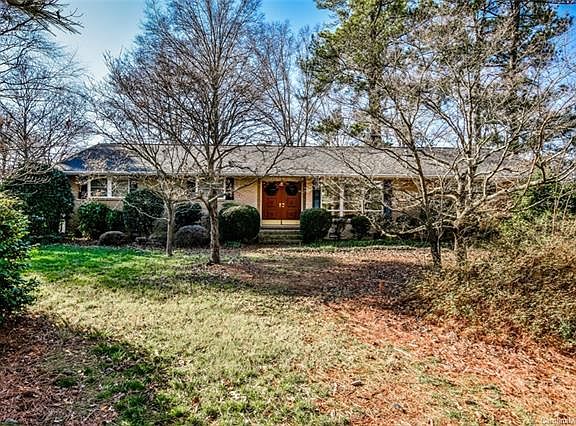 2nd image of 16409 Terry Ln