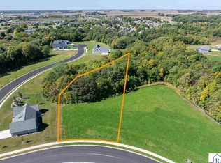 2113 Deerwood Dr, Mankato, MN 56003