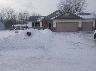 107 6 1/2 Ave NE, Dodge Center, MN 55927