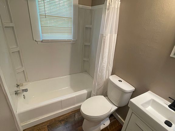 5th image of 3025 Eastern Ave