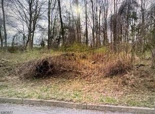 3 Commerce St, Vernon, NJ 07462