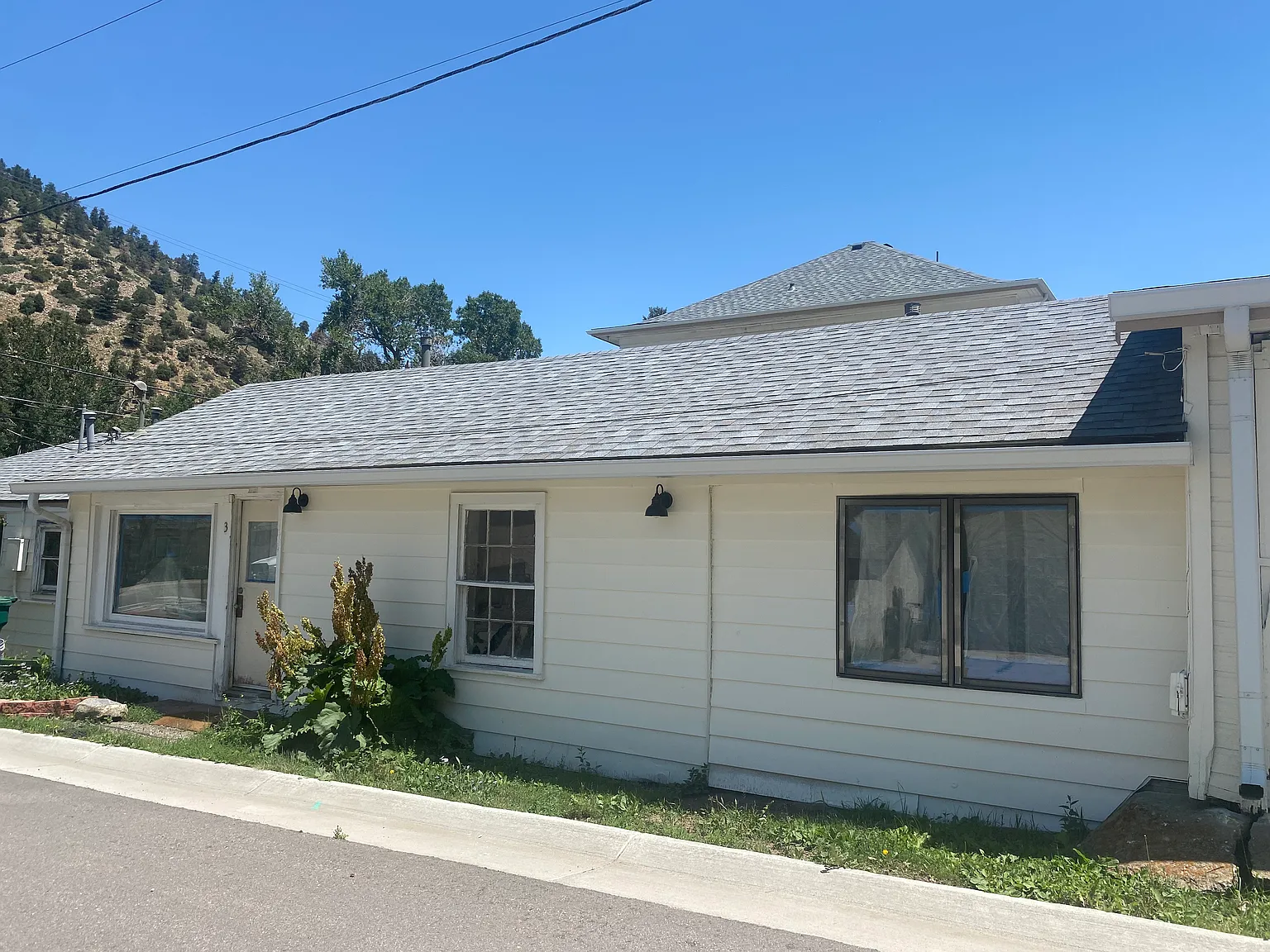2545 Miner St — Photo 1
