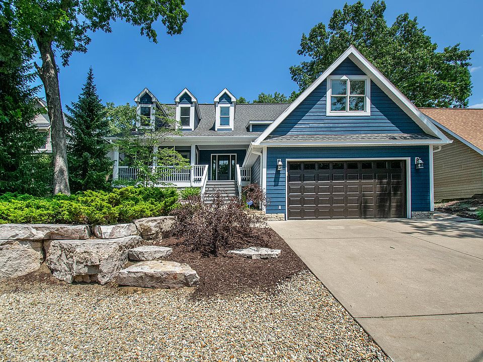 1st image of 208 Marx Dr