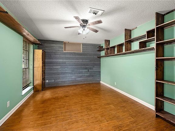 5th image of 4816 Whitehall Blvd