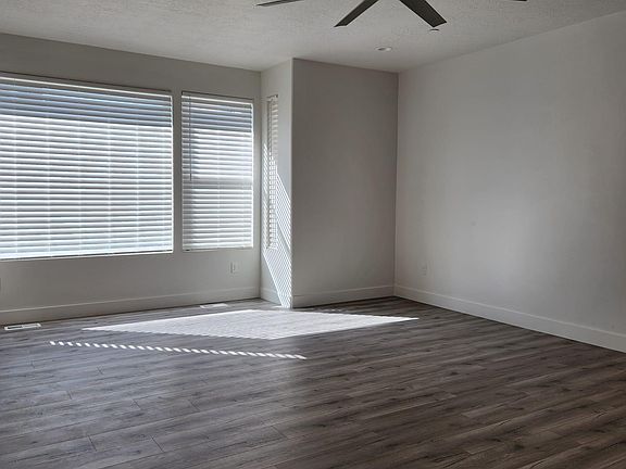 3rd image of 5001 W Duckhorn Dr