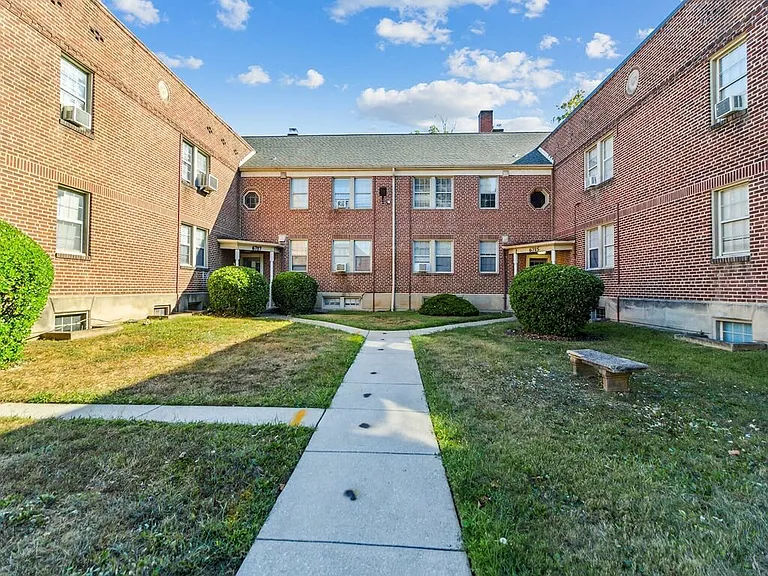 3607 Labyrinth Rd — Photo 8