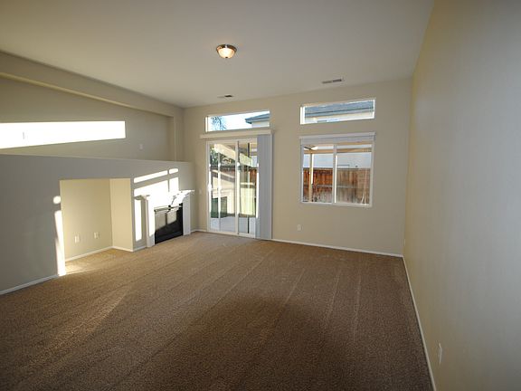 5th image of 16698 Saddlebrook Ln