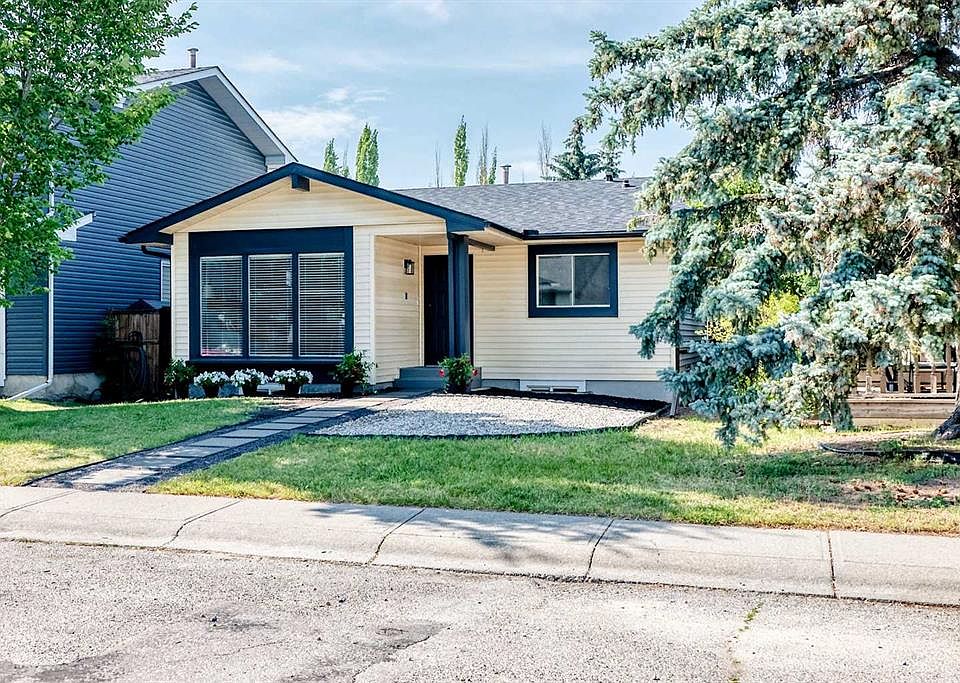 1st image of 145 S Sunvale Cres SE