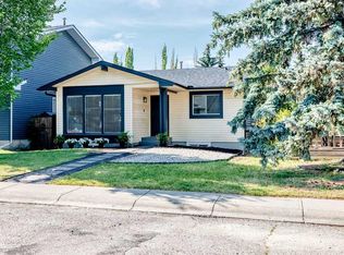 145 S Sunvale Cres SE, Calgary, AB T2X 2R7