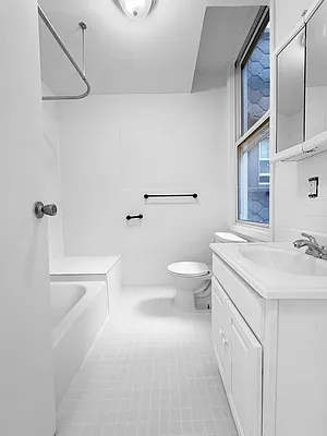 Rented by Coda Real Estate NYC | media 17