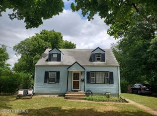 45 Alameda Ct, Shrewsbury, NJ 07702