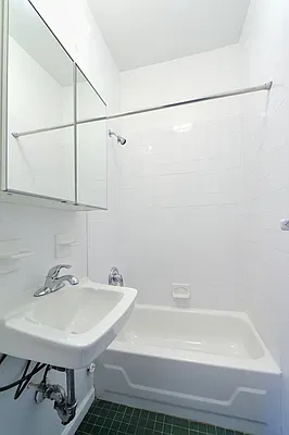 Rented by Aether Property Group | media 10