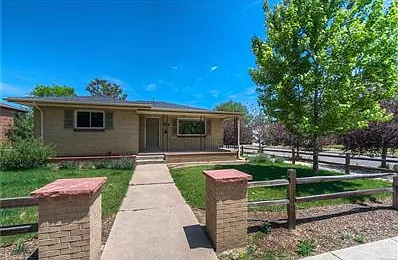 1 Room In 4000 Umatilla St — Photo 3