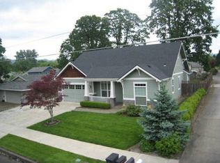 730 N Main St, Newberg, OR 97132