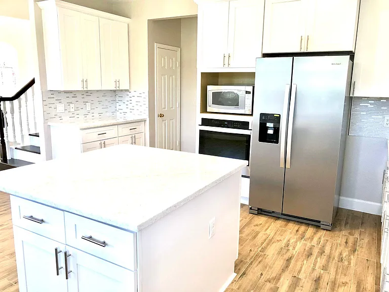 5711 Silver Bay Ct — Photo 8