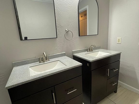 5th image of 3724 Langtry Dr