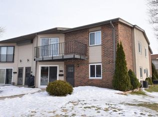 W168N11545 El Camino Dr, Germantown, WI 53022