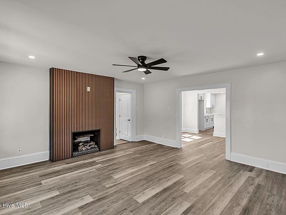 3rd image of 125 Robert Walker Road