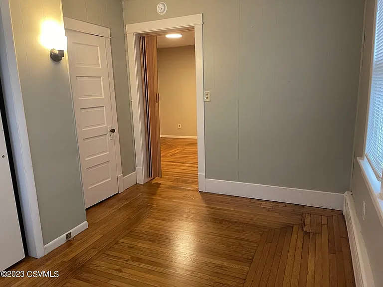 207 W Snyder St — Photo 14