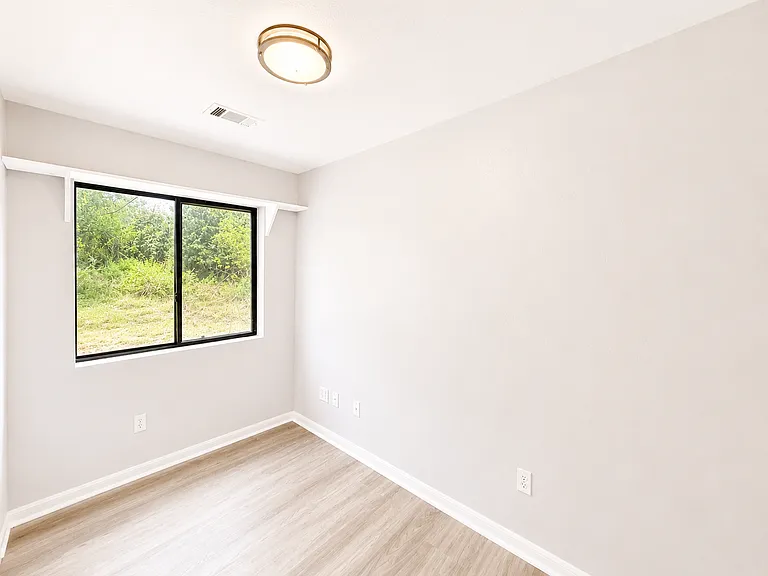 210 Skyline Dr #A — Photo 9