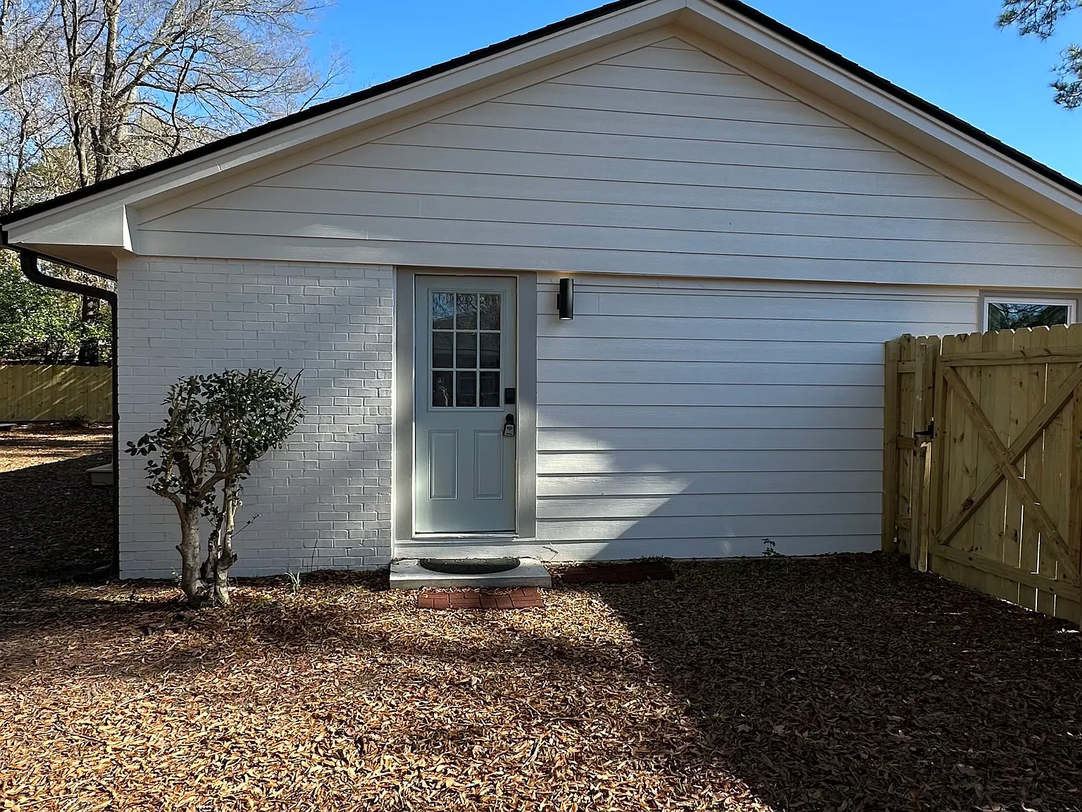 4 bed, 1650 sqft, $4,000 — Photo 3