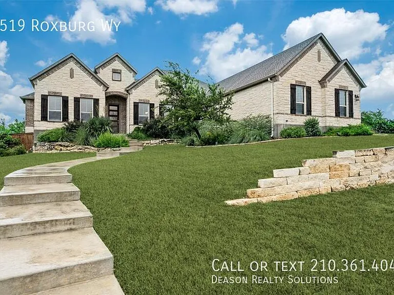 1519 Roxburg Way — Photo 1