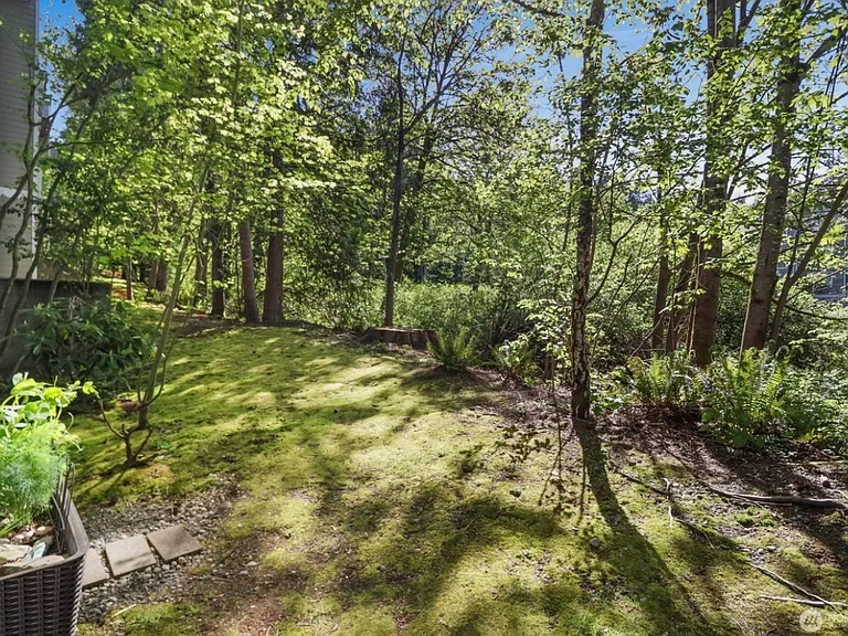 18505 SE Newport Way #A105 — Photo 12