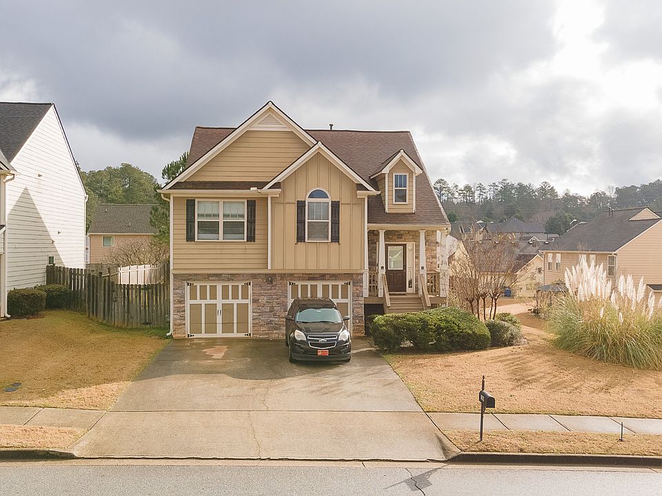 1st image of 1066 McDuffie Cir