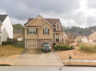 1066 McDuffie Cir, Douglasville, GA 30134
