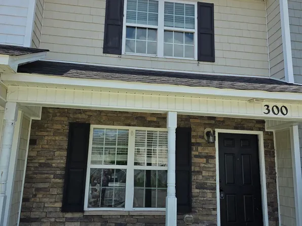 300 Caldwell Loop, Jacksonville, NC 28546