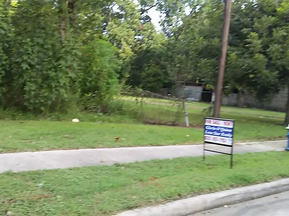 3901 Wayne St, Houston, TX 77026