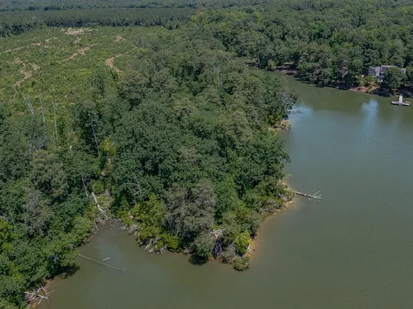 13 Blue Heron Dr, Heathsville, VA 22473